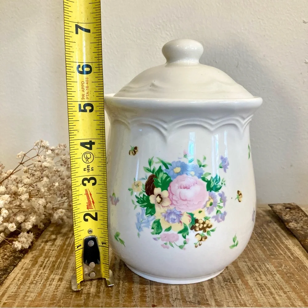 6.5” Tall Vintage Ceramic Canister Floral Container Storage Grandmacore Kitchen